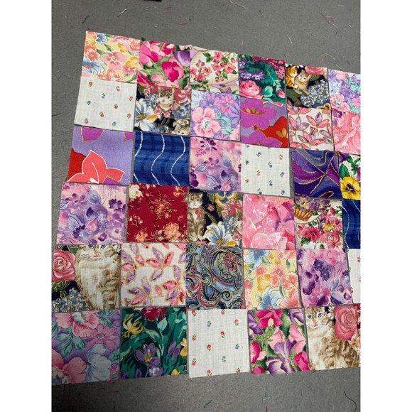 Patchwork Quilting Fabric Squares 188 Precut 2" Cotton with Gold Accents - Picture 2 of 5